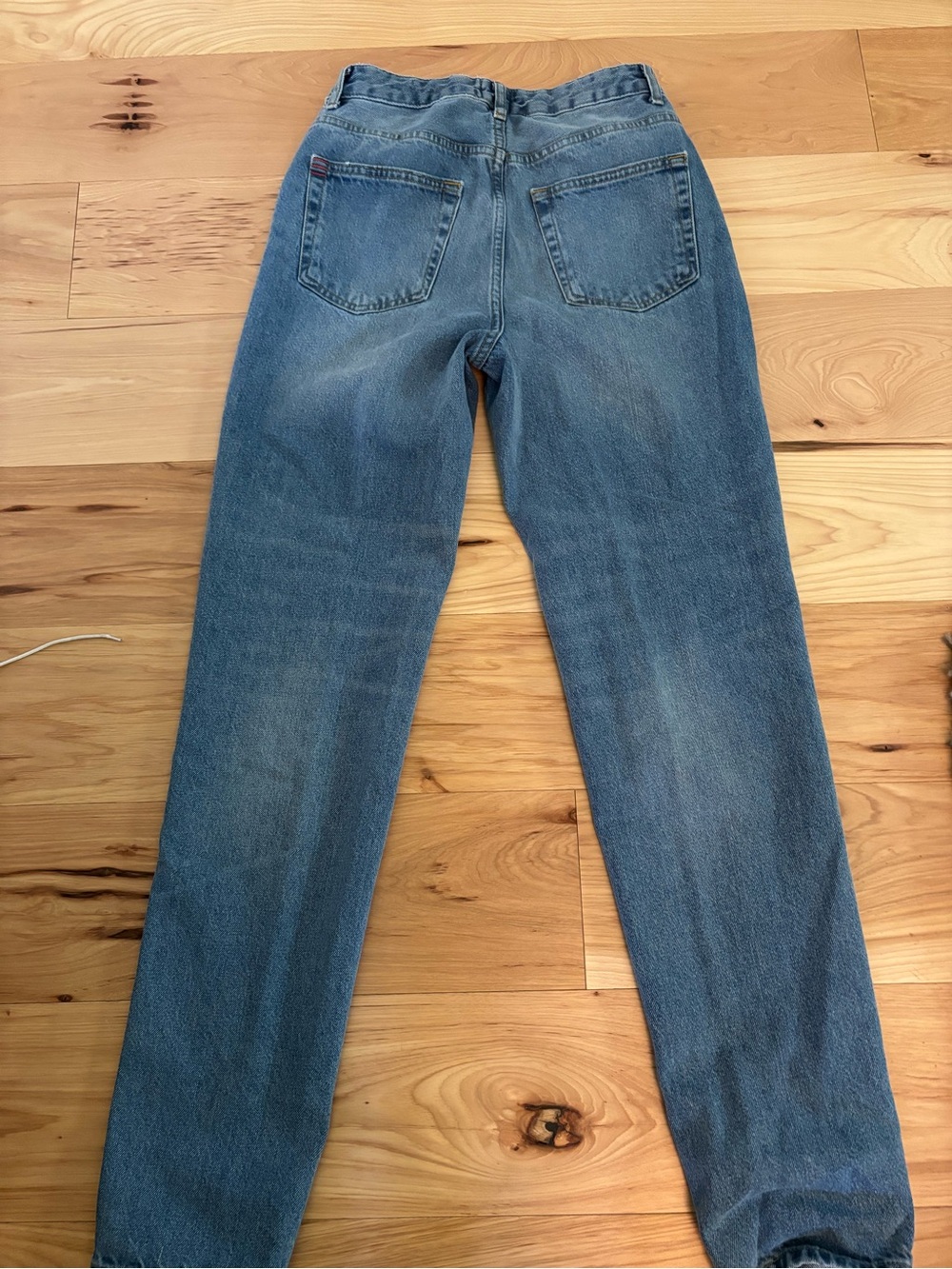 BDG Light Blue Straight-Leg Women’s Jeans - Picture 3 of 3
